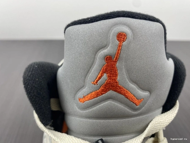 5 Total Orange DC1060-100 Retro Jordan 0802